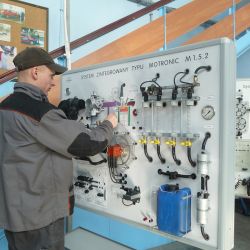 Nowa pracownia elektryczna i elektroniczna w ZS CKU w Gronowie (3)