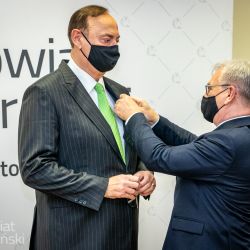 2020-12-09 wręczenie Odznaki Honorowej za zasługi dla PT (12)