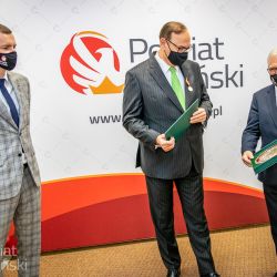 2020-12-09 wręczenie Odznaki Honorowej za zasługi dla PT (19)