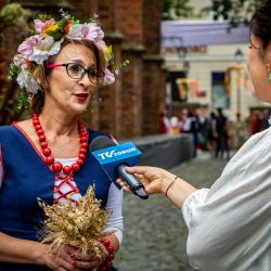 www_dożynkowe wieńce przed katedrą (36)