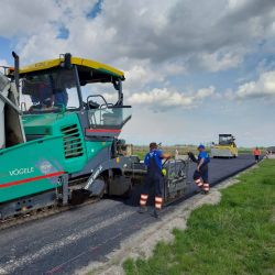 Roboty na drodze powiatowej Nr 2021C fot. Adam Orłowski (4)