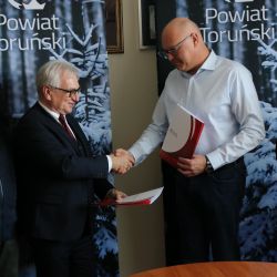 2023-12-01 podpisanie umowy projekt budynku PPP w Chełmży oddział Wielka Nieszawka (31)