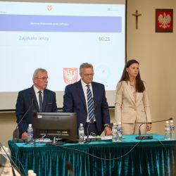Przewodniczący i wiceprzewodniczący rady