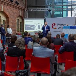 Prezentacja jednego z nowoczesnych rozwiązań w kształceniu zawodowym - symulatora maszyn