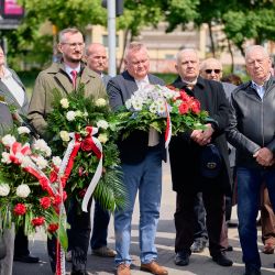 2025-05-12 Składanie kwiatów pod pomnikiem Solidarność Rolników 2