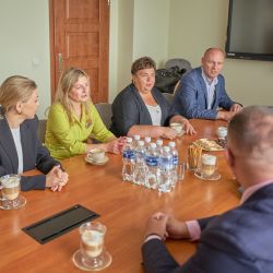 2025-09-03 Podpisanie umowy (2)