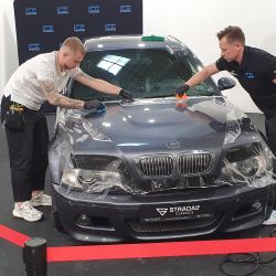 uczniowie z ZS CKU w Gronowie na targach Warsaw Motor Show 2025 w Warszawie