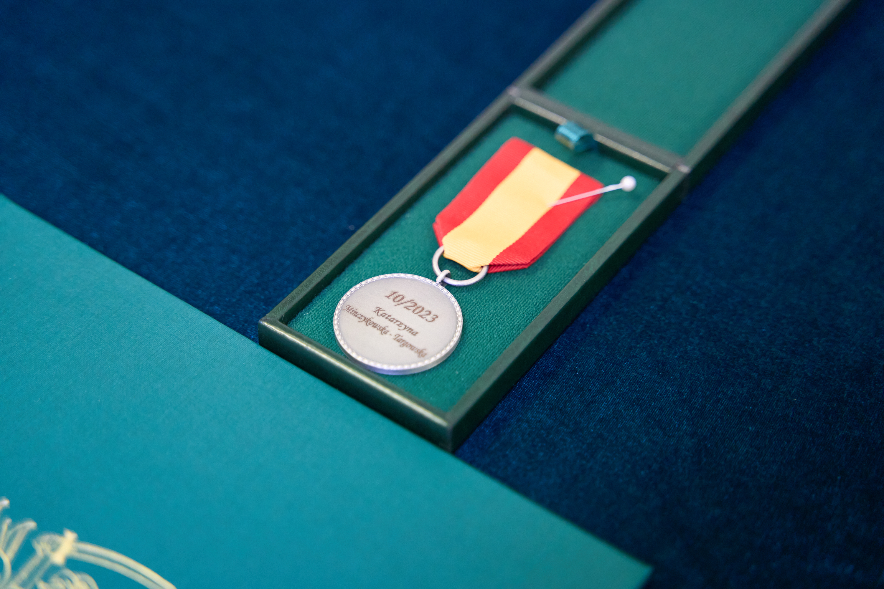 Odznaki za Zasługi dla Powiatu Toruńskiego