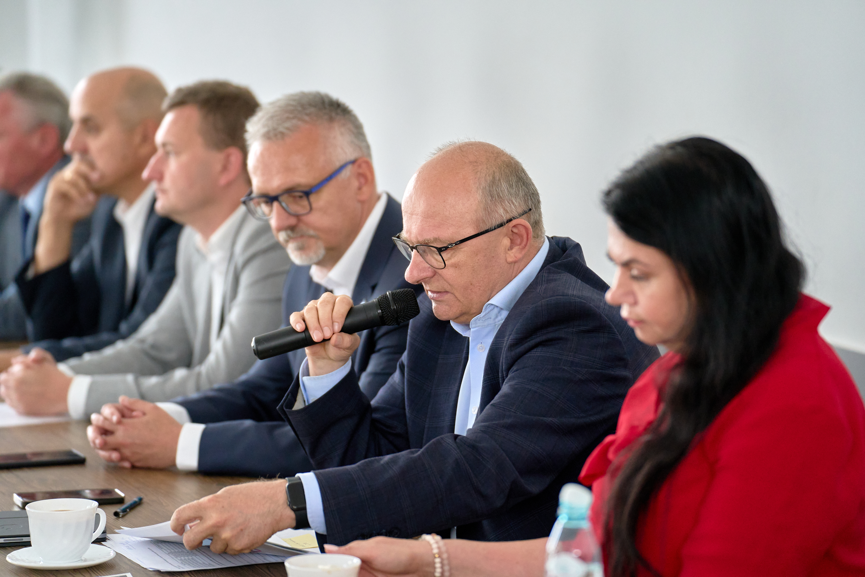 Spotkanie samorządowców w sprawie pieczy zastępczej i obrony cywilnej